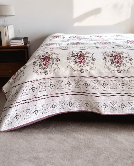 Alla Turca Tek Kişilik Kanaviçe Desenli Pike – Gül Kurusu | 160x240 cm | %100 Pamuk Alla Turca Tek Kişilik Kanaviçe Desenli Pike – Gül Kurusu | 160x240 cm | %100 Pamuk