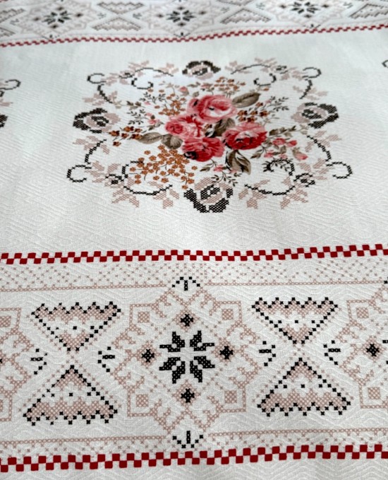 Alla Turca Çift Kişilik Kanaviçe Desenli Pike – Pudra | 200x240 cm | %100 Pamuk Alla Turca Çift Kişilik Kanaviçe Desenli Pike – Pudra | 200x240 cm | %100 Pamuk