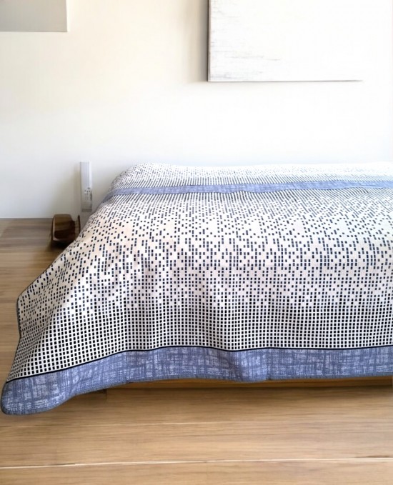Alla Turca Tek Kişilik Modern Mozaik Desenli Pike – İndigo | 160x240 cm | %100 Pamuk Alla Turca Tek Kişilik Modern Mozaik Desenli Pike – İndigo | 160x240 cm | %100 Pamuk